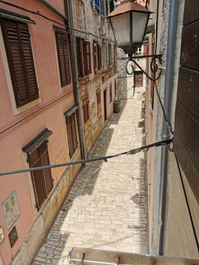 A Charming One-Bedroom Apartment In The Heart Of 'Rovinj' Екстер'єр фото